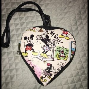 Disney Minnie & Mickey heart wrist clutch purse